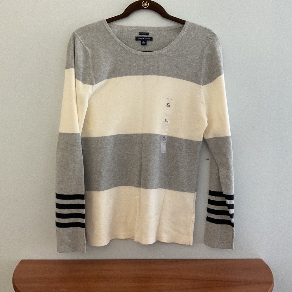 Tommy Hilfiger collegiate sweater
